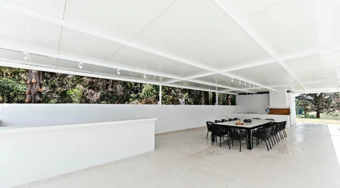 Elegance Villa for Sale in Corfu 17