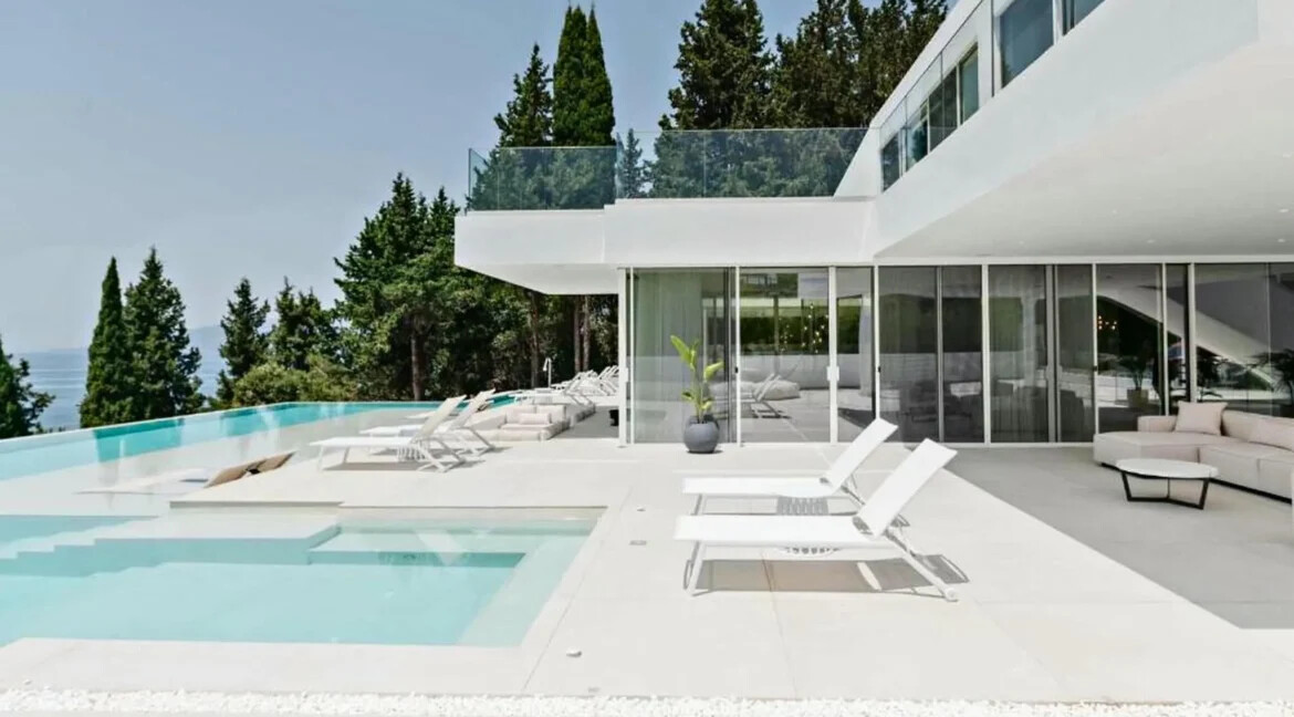 Elegance Villa for Sale in Corfu 23