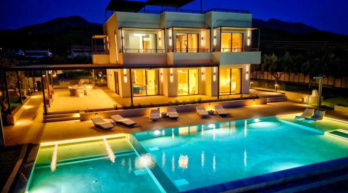 Luxurious Villa for sale in North Corfu 11