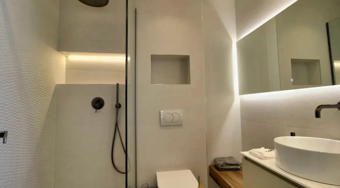 Luxurious Villa for sale in North Corfu 17