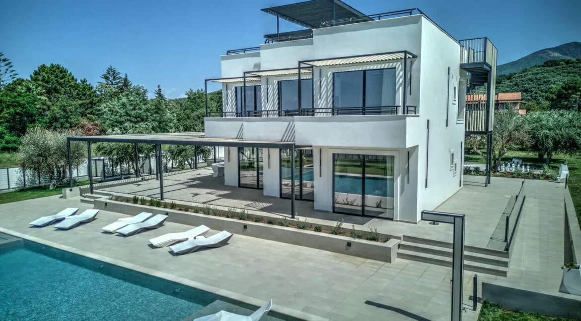 Luxurious Villa for sale in North Corfu 5