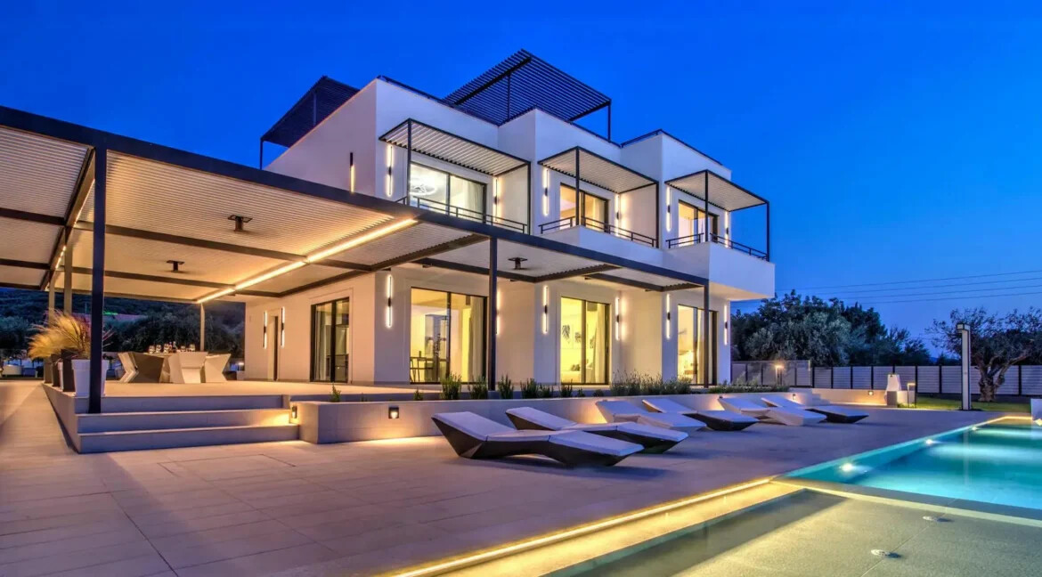 Luxurious Villa for sale in North Corfu 9.jpg