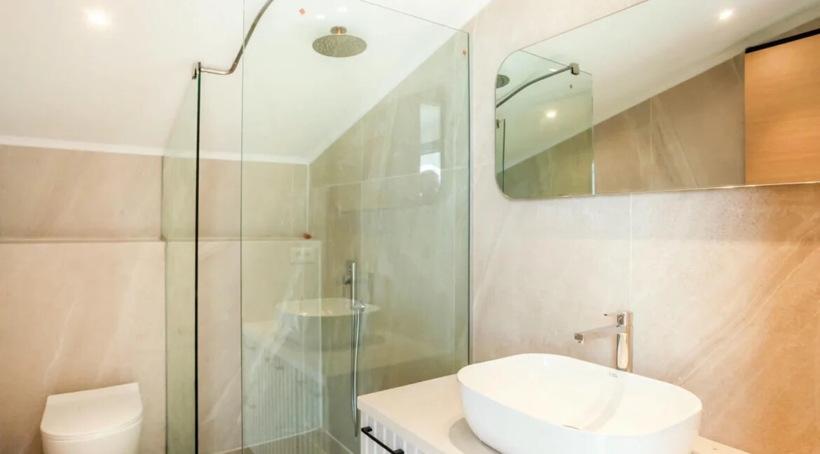 Luxury Beachfront Villa for Sale in Halkidiki Greece 17