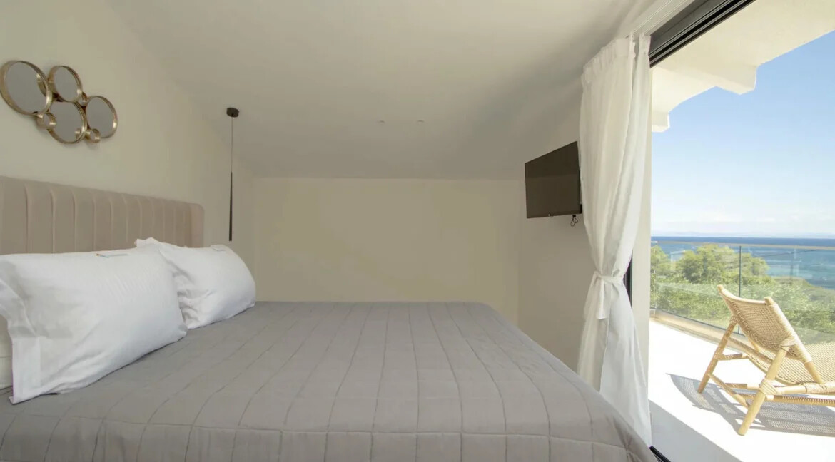 Luxury Beachfront Villa for Sale in Halkidiki Greece 28