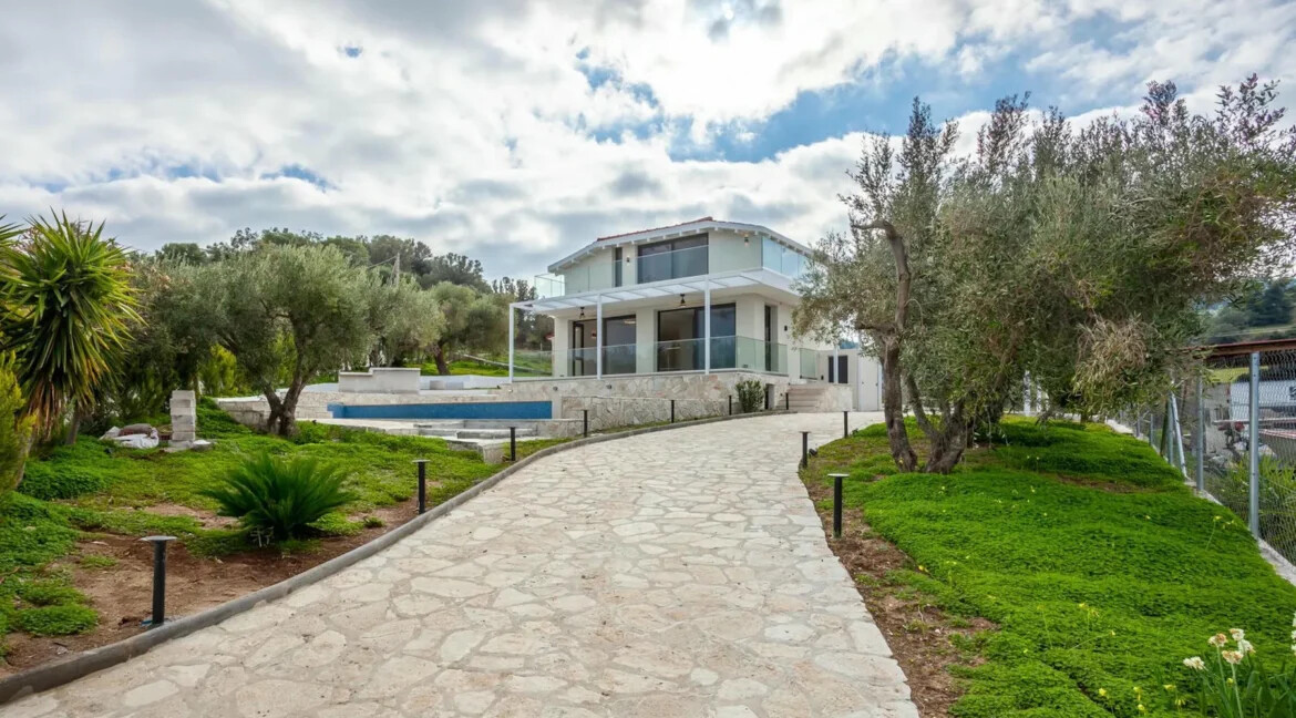 Luxury Beachfront Villa for Sale in Halkidiki Greece 4
