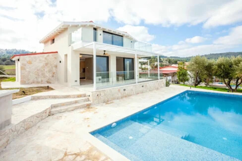 Luxury Beachfront Villa for Sale in Halkidiki Greece 7