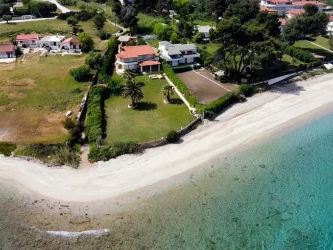 Luxury Beachfront Villa for Sale in Halkidiki, Polychrono