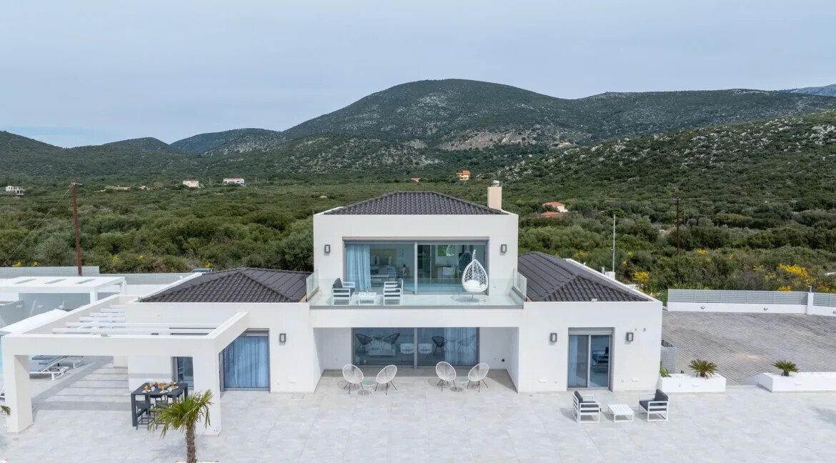 SeaView Villa for Sale in Kefalonia3