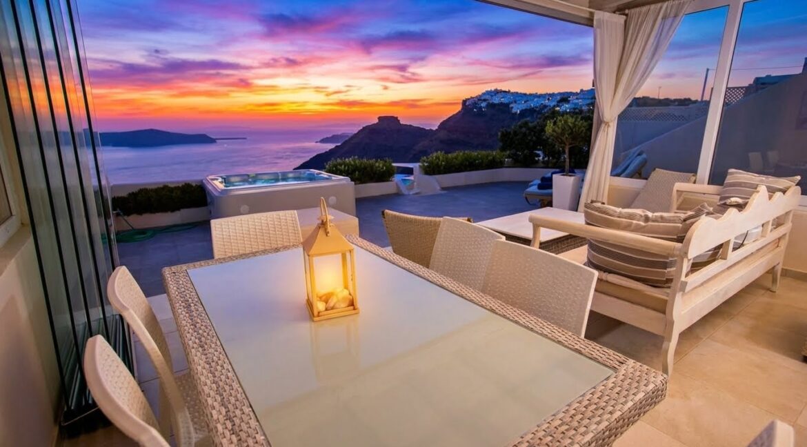 Seaview Property in Santorini Firostefani 2