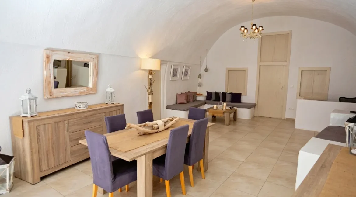 Seaview Property in Santorini Firostefani 2
