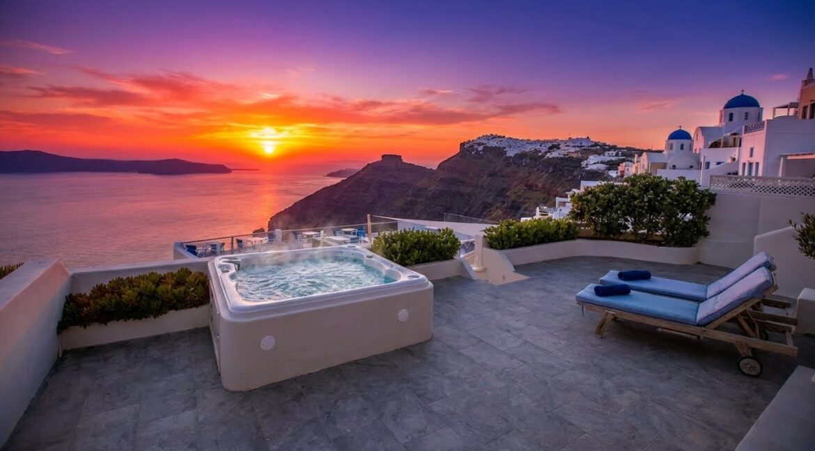 Seaview Property in Santorini Firostefani for sale