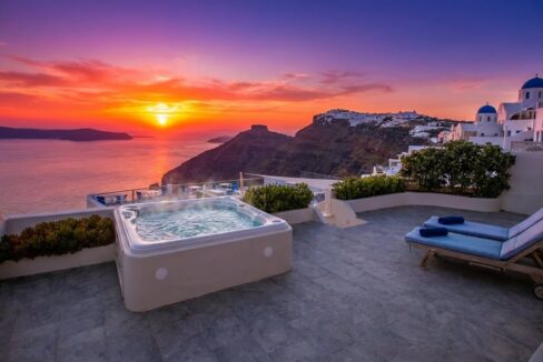 Seaview Property in Santorini Firostefani for sale