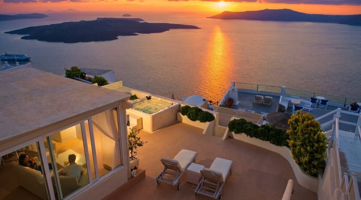 Seaview Property in Santorini Firostefani for sale 15