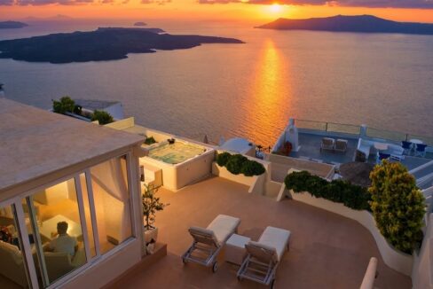Seaview Property in Santorini Firostefani for sale 15