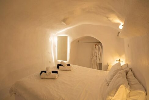 Seaview Property in Santorini Firostefani for sale 201