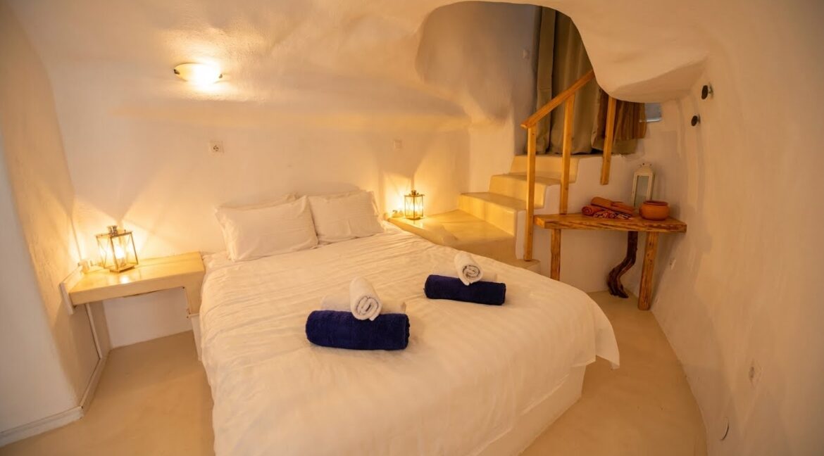 Seaview Property in Santorini Firostefani for sale 202