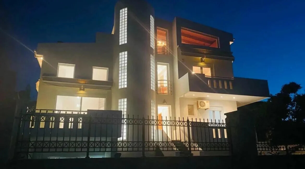 Villa for Sale Near Center Zakynthos 12