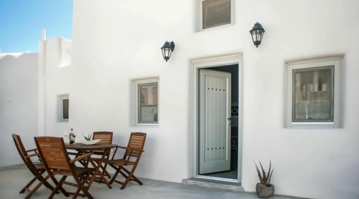 2 Apartments for Sale Karterados Santorini 16