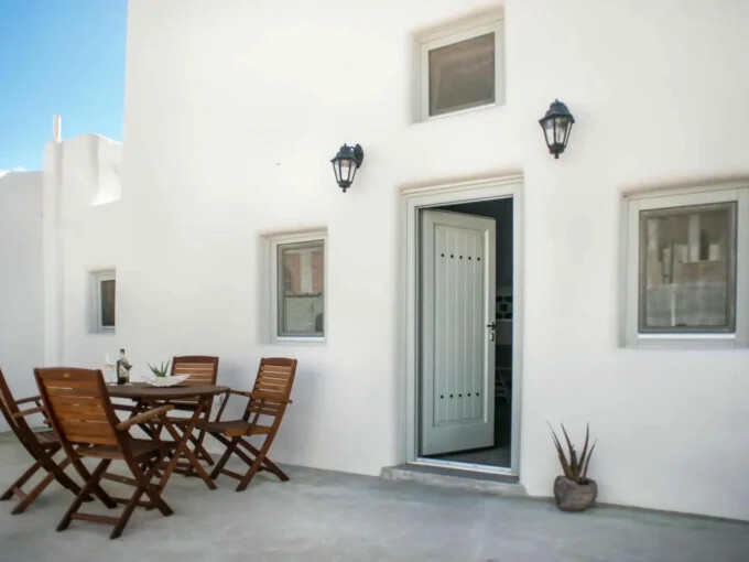 2 Apartments for Sale Karterados Santorini