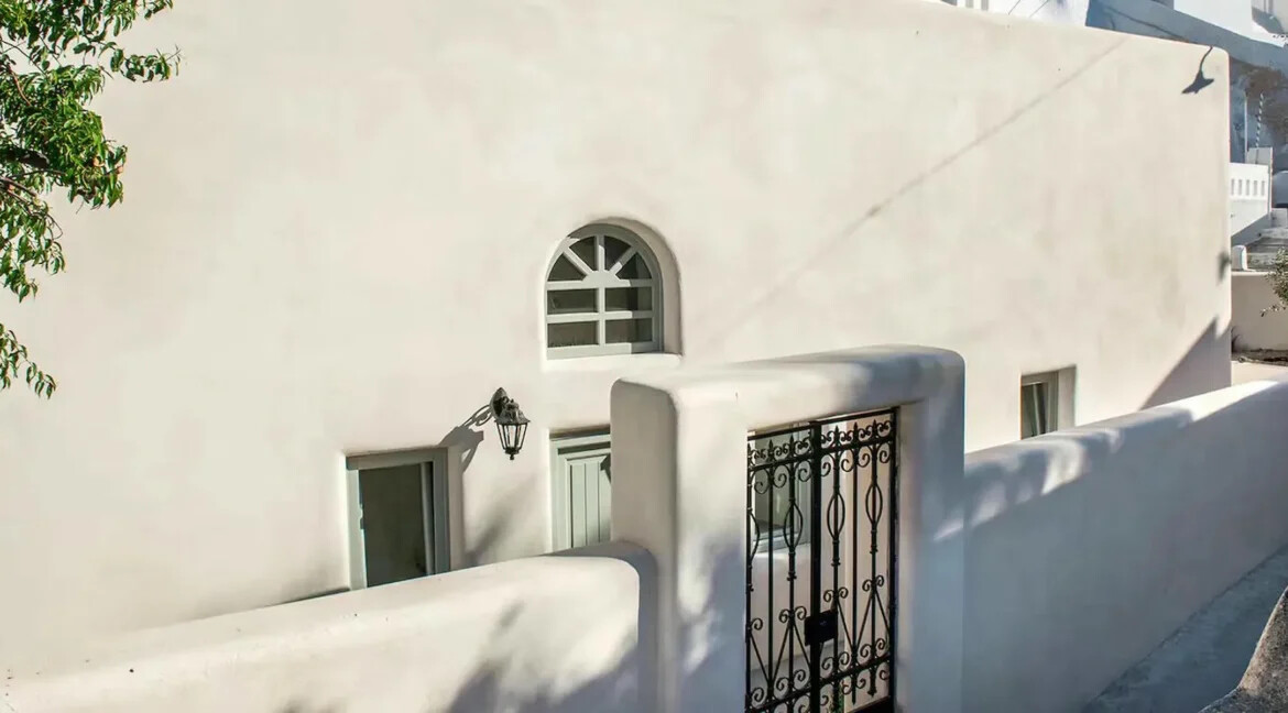 2 Apartments for Sale Karterados Santorini 18