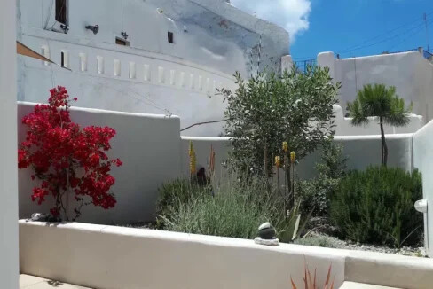 2 Apartments for Sale Karterados Santorini 25