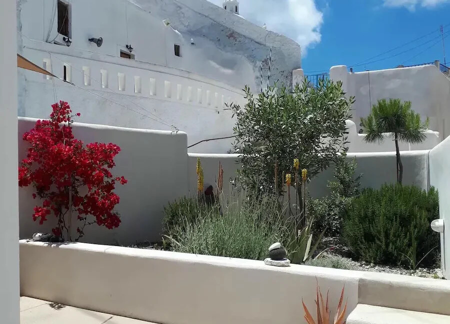 2 Apartments for Sale Karterados Santorini 25