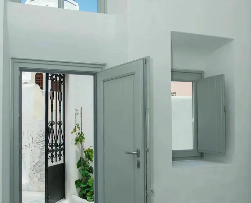 2 Apartments for Sale Karterados Santorini 34