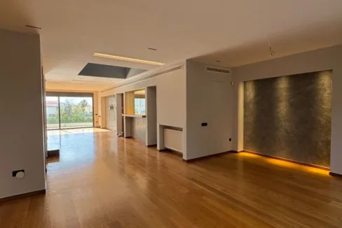 Maisonette for rent Glyfada, Golf
