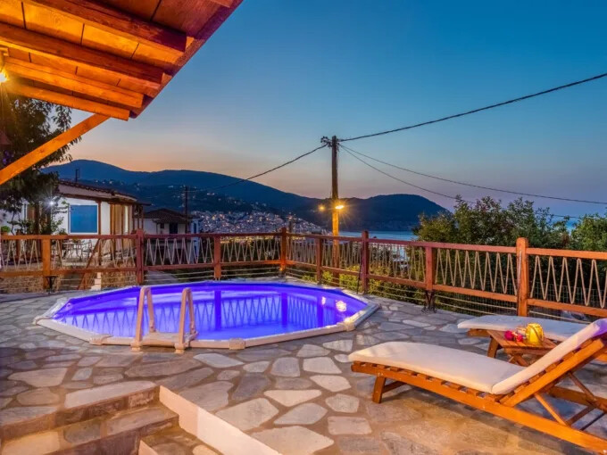 Βίλα για αγορά Σκόπελος, Χώρα