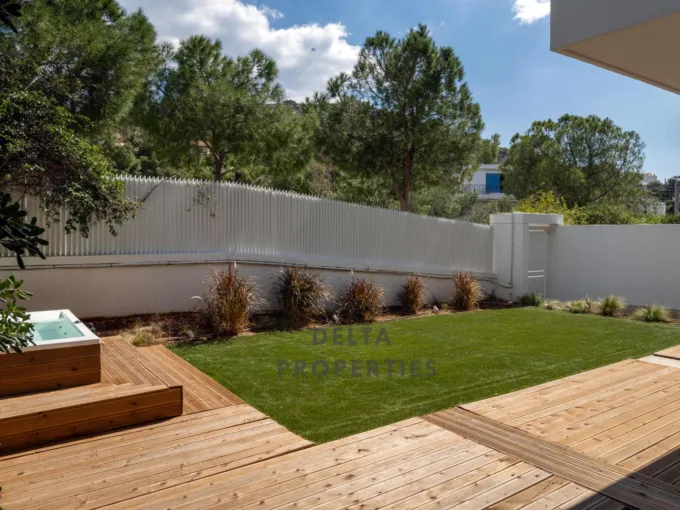 Maisonette for rent Vouliagmeni, Center