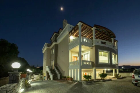 Beachfront Luxury Villa for Sale in Kissamos, Crete 6