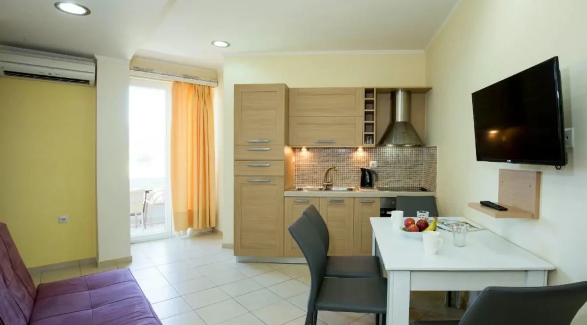 Beachfront Luxury Villa for Sale in Kissamos, Crete 9