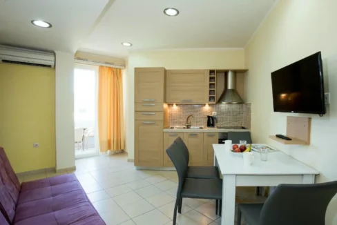 Beachfront Luxury Villa for Sale in Kissamos, Crete 9