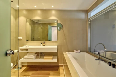 Luxury Seafront Mansion for Sale in Corfu 13