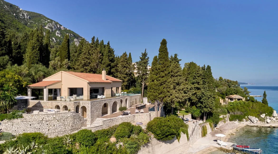 Luxury Seafront Mansion for Sale in Corfu 15