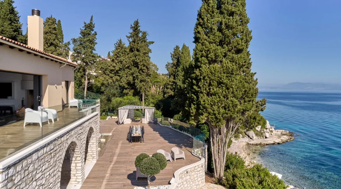 Luxury Seafront Mansion for Sale in Corfu 2