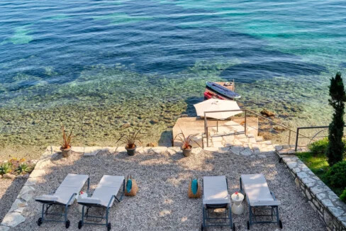 Luxury Seafront Mansion for Sale in Corfu 3