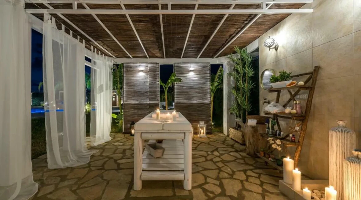 Luxury Villa for Sale in Zante Main Town 1