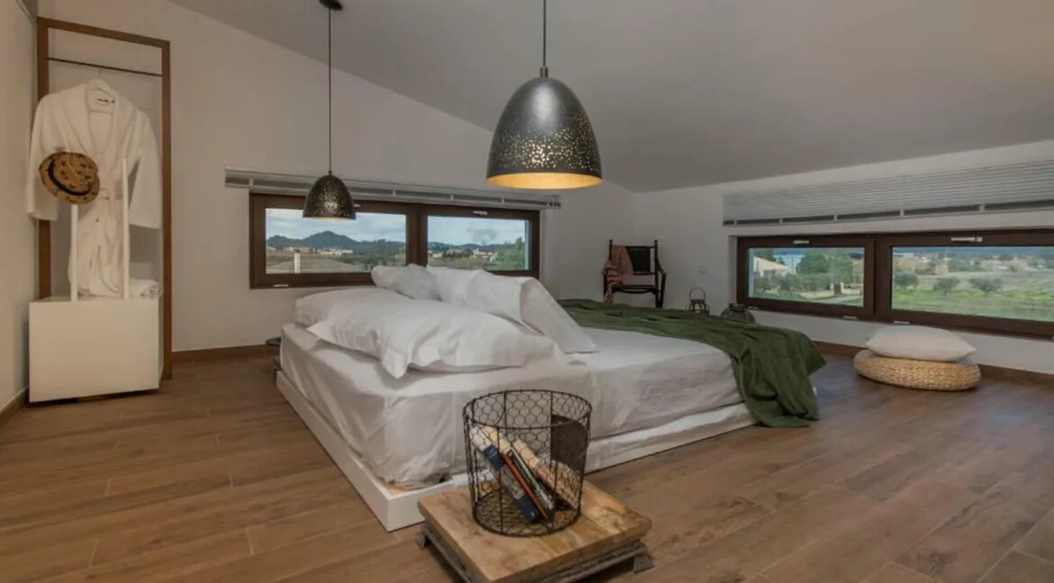 Luxury Villa for Sale in Zante Main Town 2