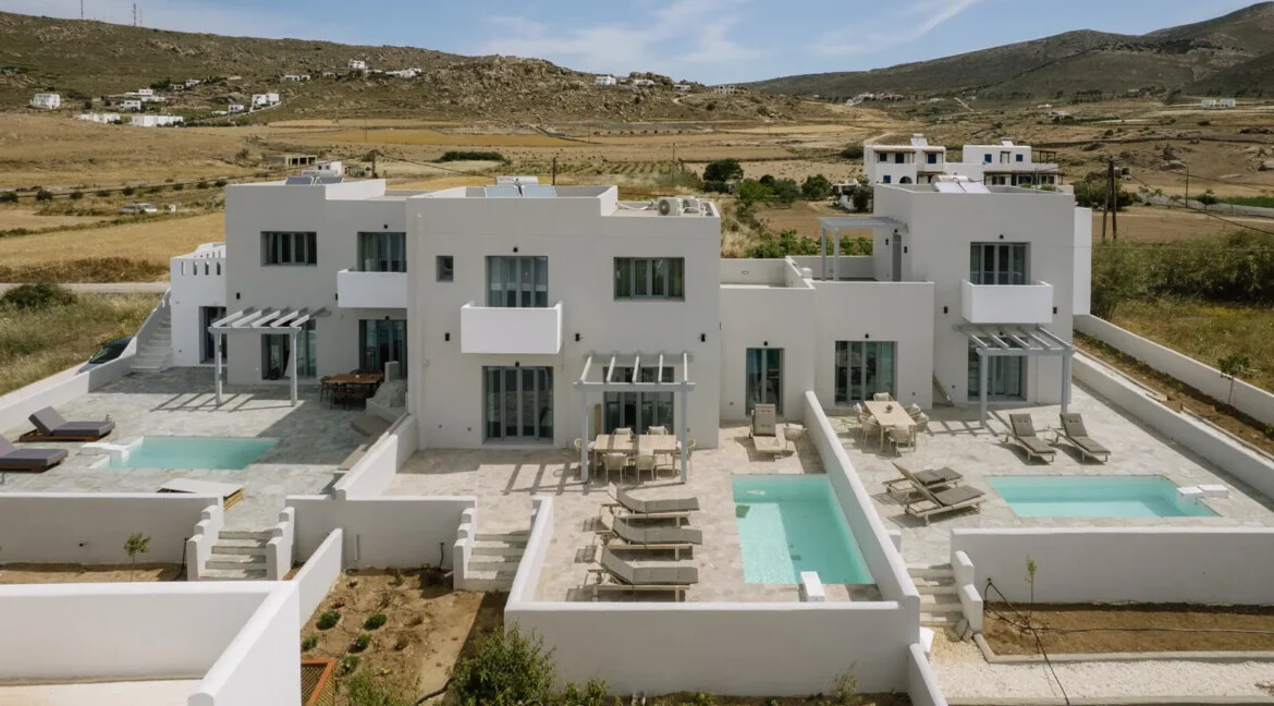 Modern 3-Bedroom Villa for Sale in Naxos 1