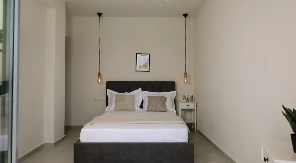 Modern 3-Bedroom Villa for Sale in Naxos 17