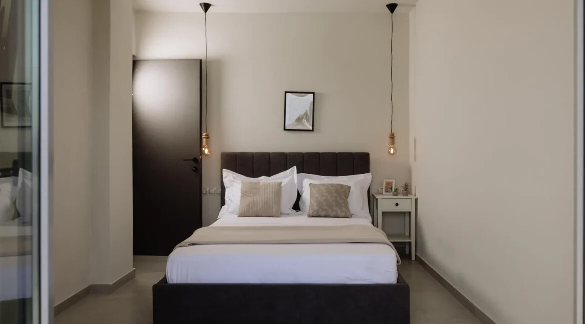 Modern 3-Bedroom Villa for Sale in Naxos 18