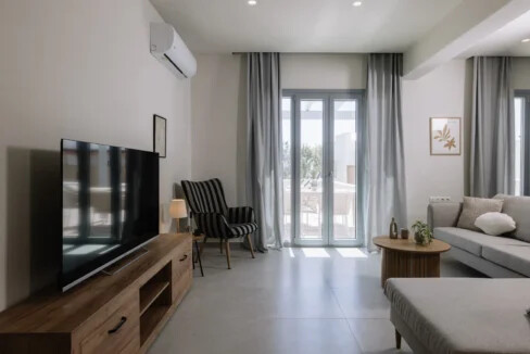 Modern 3-Bedroom Villa for Sale in Naxos 32