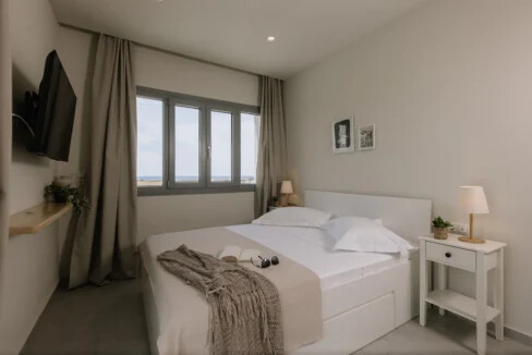 Modern 3-Bedroom Villa for Sale in Naxos 8