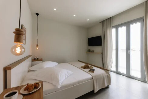 Modern 3-Bedroom Villa for Sale in Naxos 9