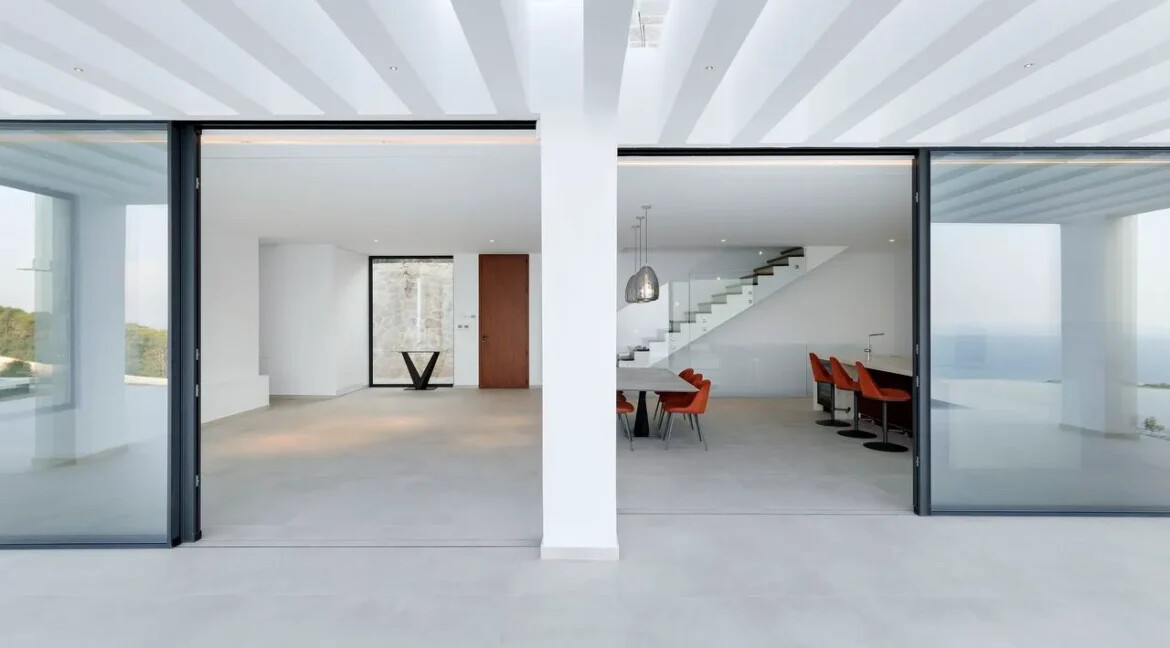 Modern Luxury Villa for sale Zakynthos with Helipad 16