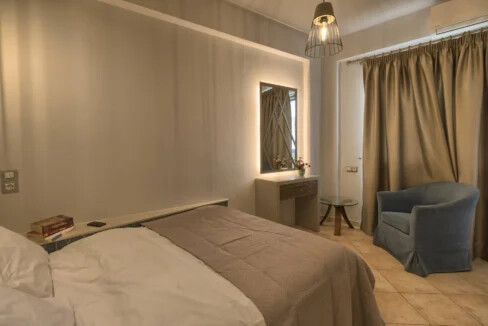 Seafront Penthouse for Sale in the Heart of Heraklion, Crete 13