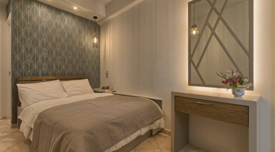 Seafront Penthouse for Sale in the Heart of Heraklion, Crete 15