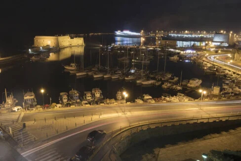 Seafront Penthouse for Sale in the Heart of Heraklion, Crete 2