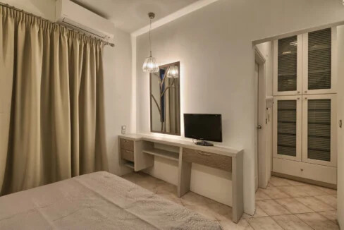 Seafront Penthouse for Sale in the Heart of Heraklion, Crete 5